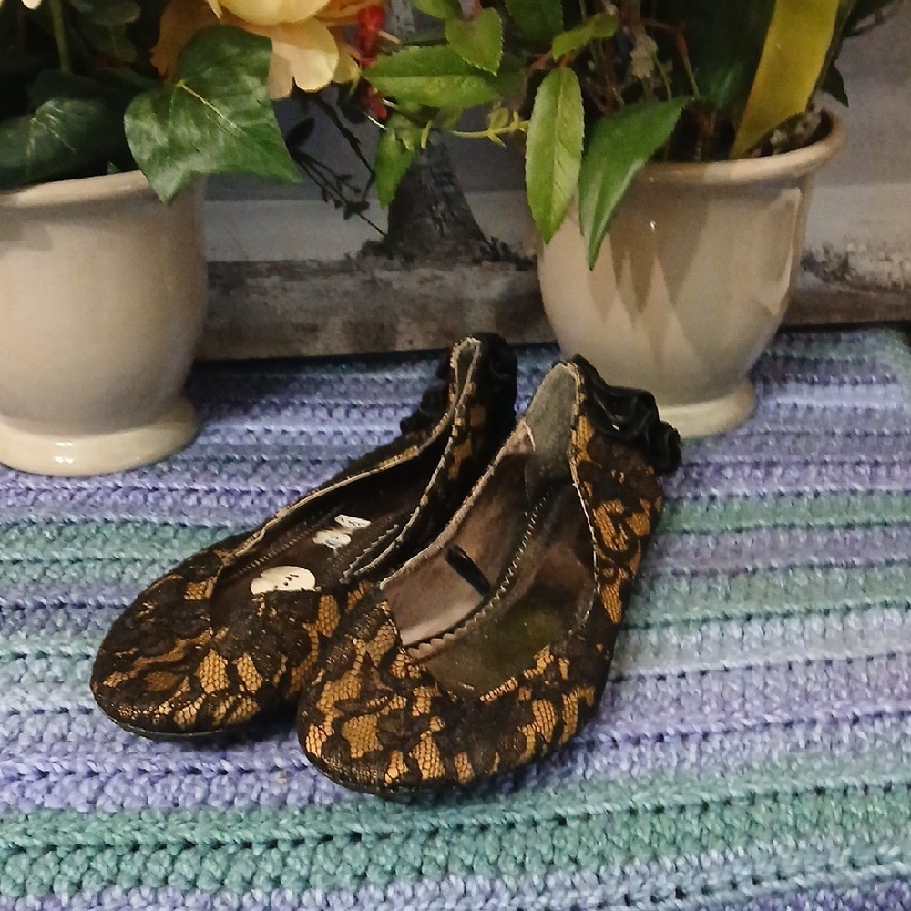 Dollhouse Black and Gold Lace Flats